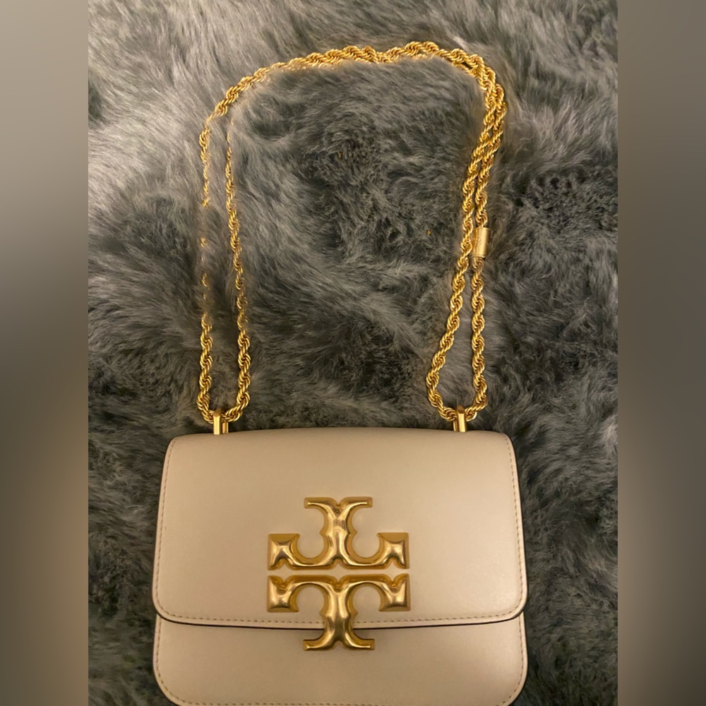 Adjustable shoulder bag✨
